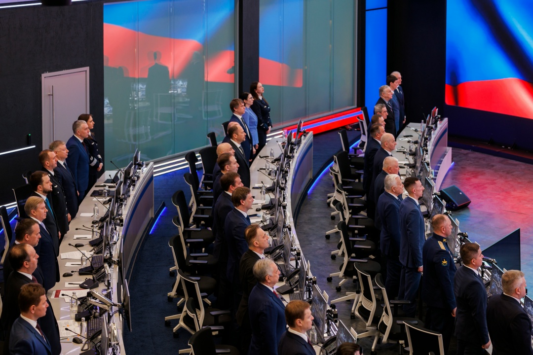 Виталий Савельев поздравил работников гражданской авиации с профессиональным праздником.