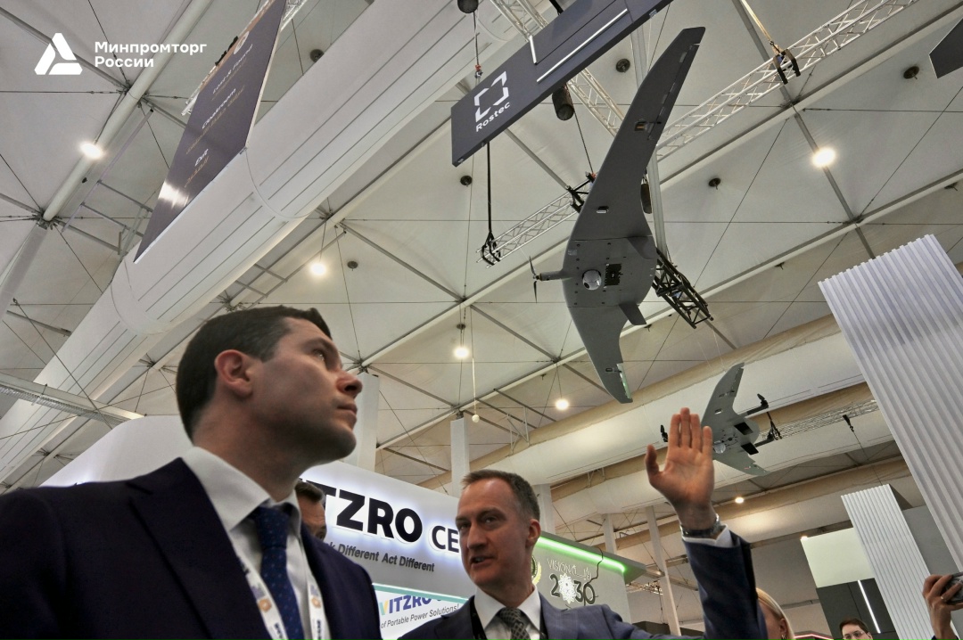 Антон Алиханов посетил World Defense Show 2026