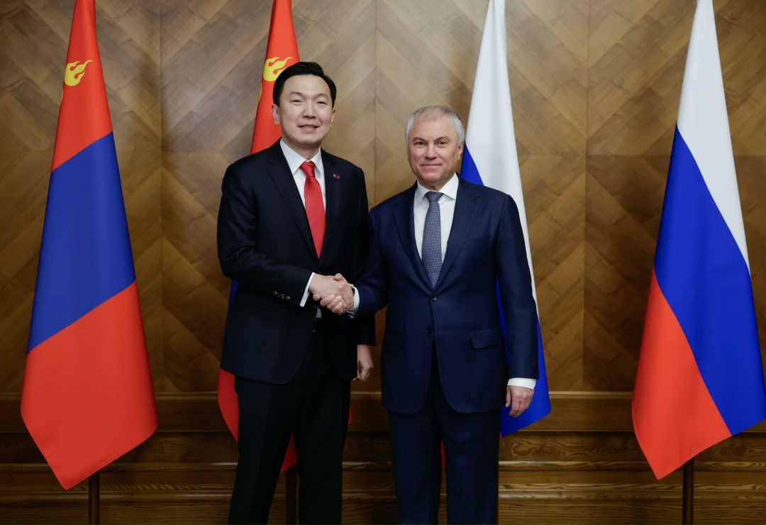 В Государственной Думе состоялась двусторонняя встреча Председателя ГД Вячеслава Володина и Председателя Великого Государственного Хурала Монголии Ням-Осорын…