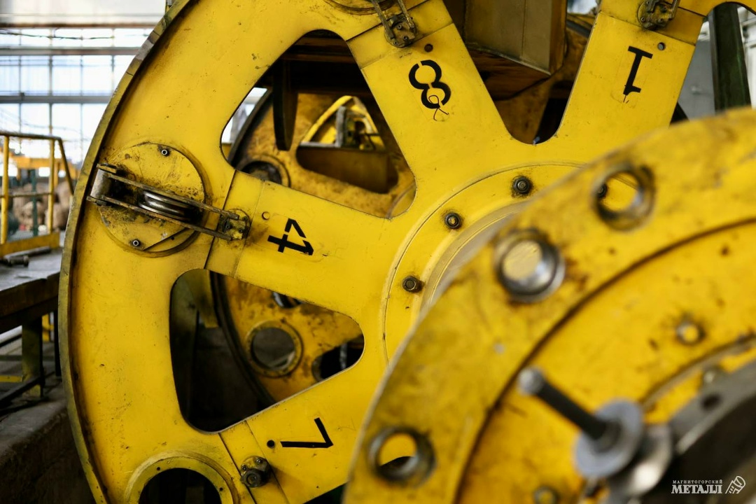 Причастность к большому делу На производстве высокоуглеродистой проволоки и канатов ММК-МЕТИЗ изготовили стальной канат диаметром 72 мм — самый крупный в…