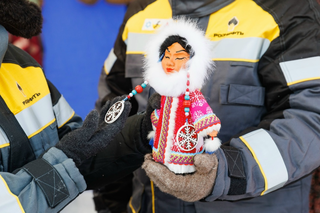 Главное сокровище тайги В Тюменской области при поддержке «Роснефти» прошёл фестиваль культуры коренных народов Севера «Богатство тайги Уватской»