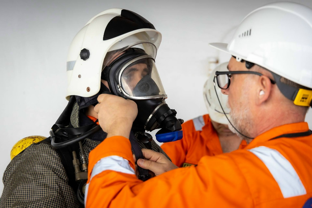 Нет, это не отработка действий команды на случай замедления мессенджеров!