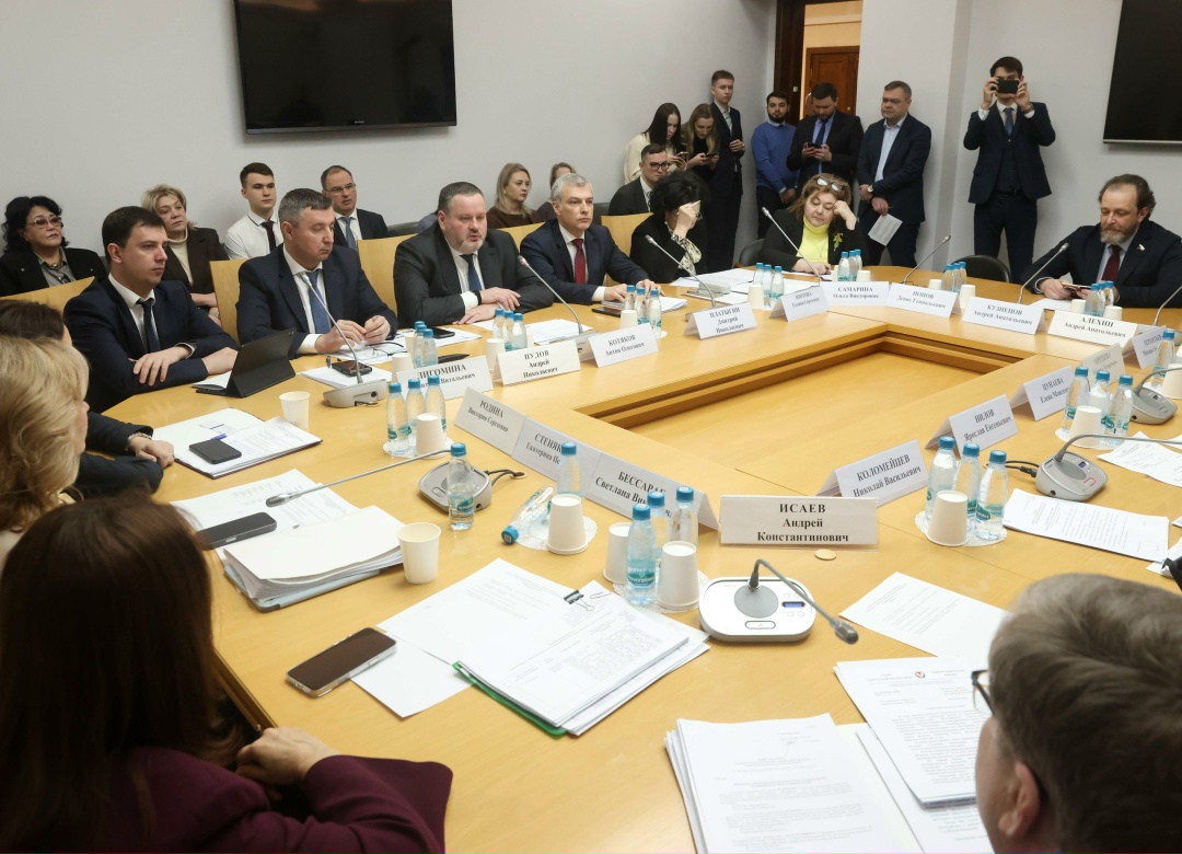 Глава Минтруда Антон Котяков принял участие в заседании комитета Госдумы по труду, социальной политике и делам ветеранов.