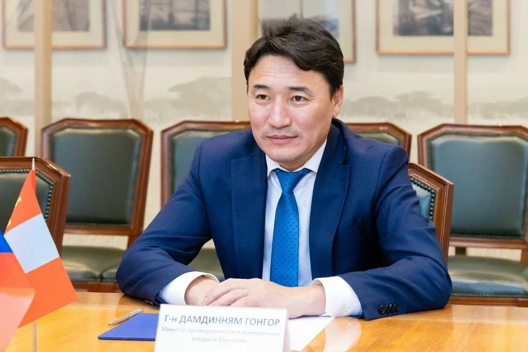 Сергей Цивилев провел рабочую встречу с Министром промышленности и минеральных ресурсов Монголии Гонгорыном Дамдиннямом