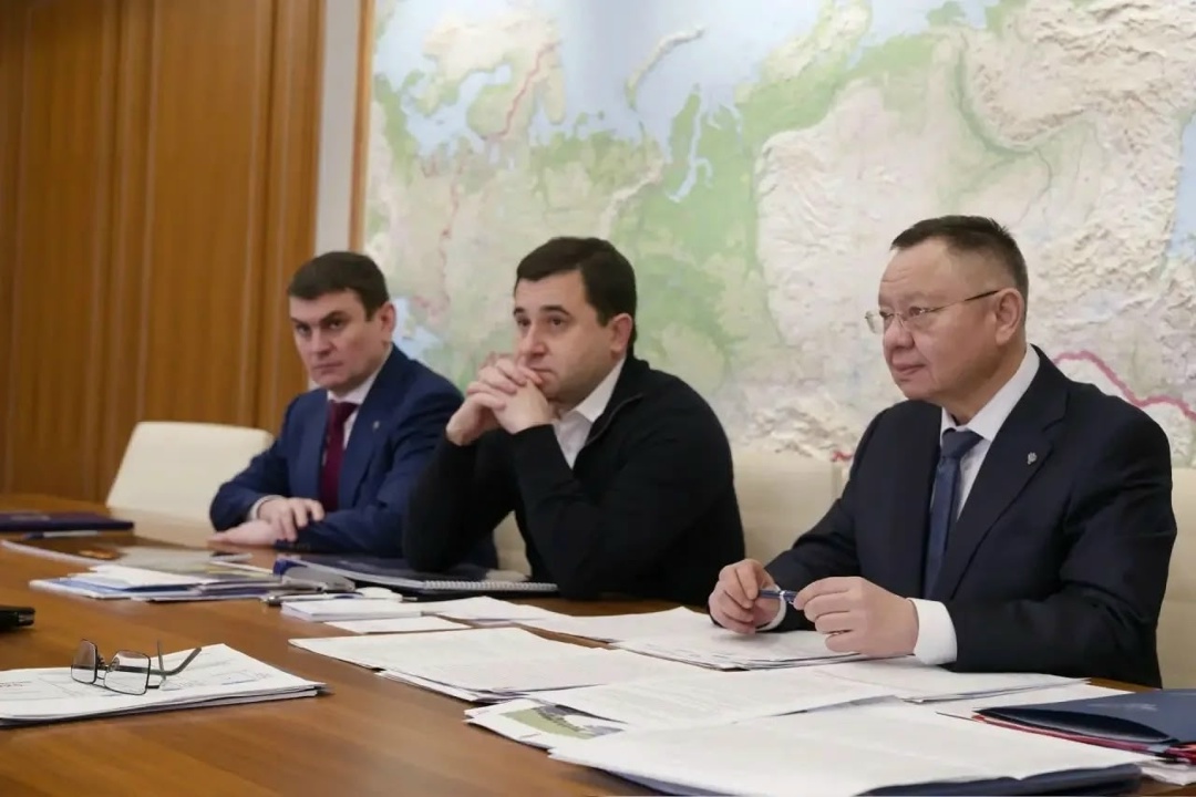 Глава Минстроя России Ирек Файзуллин провел совещание по вопросам развития строительной отрасли в Чеченской Республике