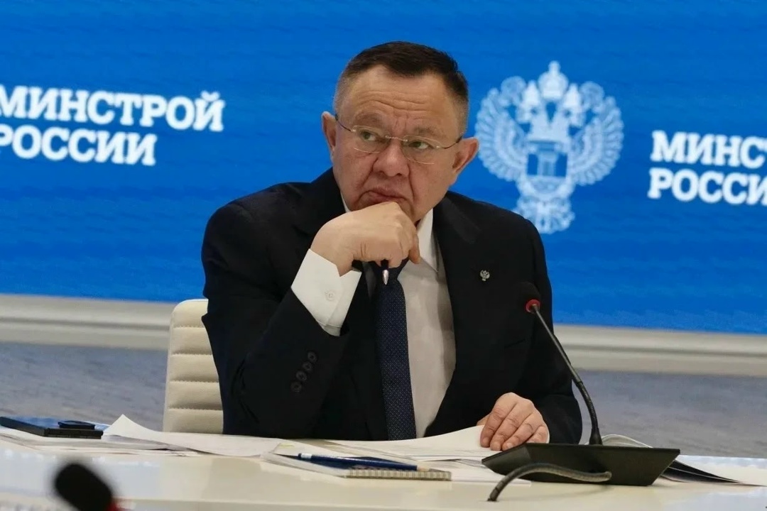 Министр строительства и ЖКХ РФ Ирек Файзуллин и Министр экономического развития РФ Максим Решетников провели совещание по вопросу повышения производительности…