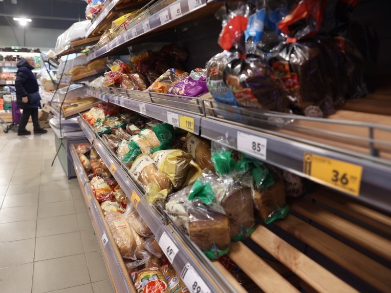 Более 40% опрошенных россиян отказываются от покупки продукта, если на этикетке указан длинный состав. Об этом говорится в исследовании программы лояльности…