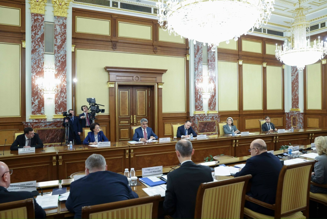 Михаил Мишустин встретился с депутатами фракции «Новые люди».