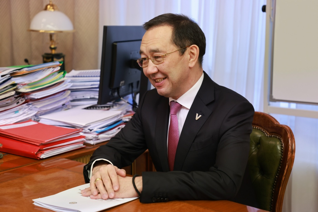 Александр Новак встретился с главой Якутии, председателем комиссии Госсовета по энергетике Айсеном Николаевым.