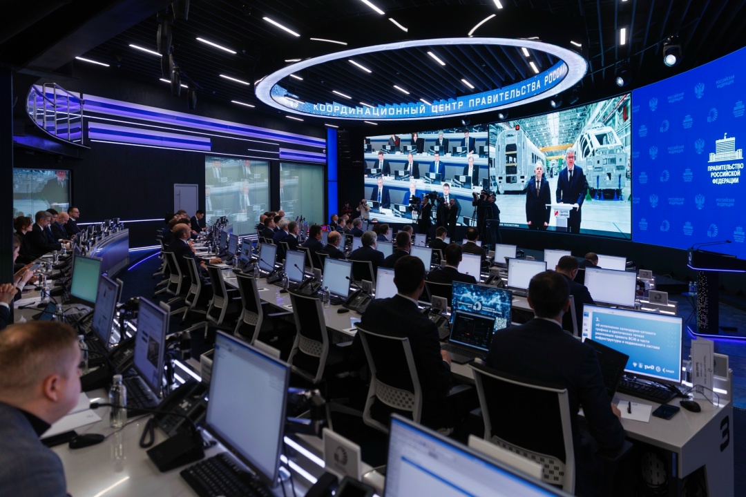 Виталий Савельев: Испытания первого отечественного высокоскоростного поезда начнутся в 2027 году.