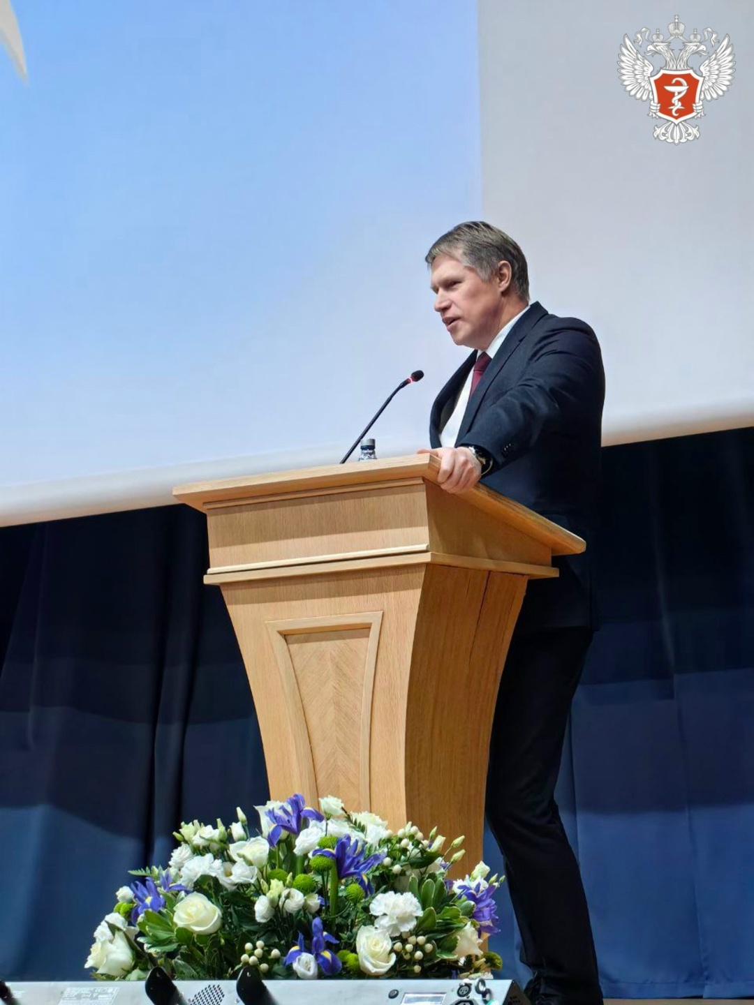 Михаил Мурашко поздравил академика Ивана Дедова с юбилеем