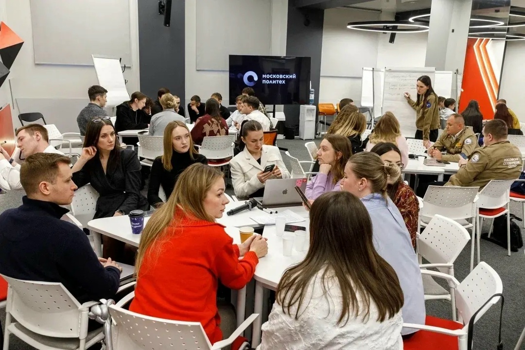 На площадке Московского политехнического университета состоялась стратегическая сессия Молодежного совета Минстроя России, посвященная разработке плана…