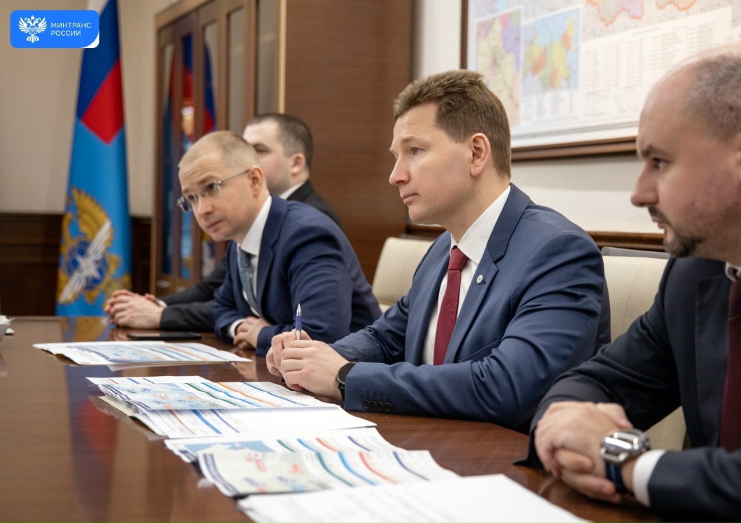 Обсудили ход модернизации аэродромной инфраструктуры аэропортов в Якутии