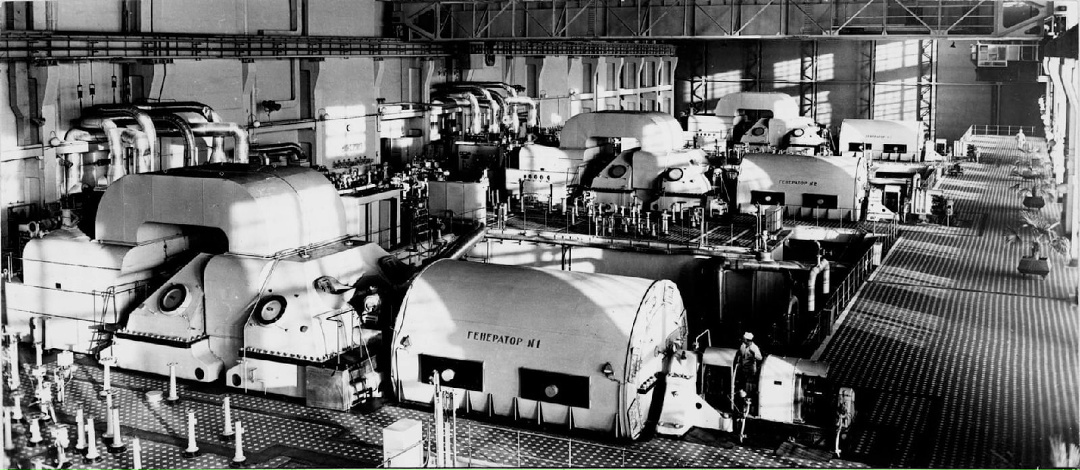 Из архива: энергоблоки-первенцы Белоярской АЭС. Первый энергоблок с реактором АМБ-100 работал с 1964 по 1981 годы, а второй с АМБ-200 — с 1967 по 1989 годы