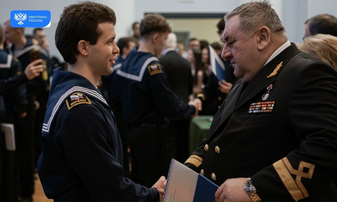 Более 290 выпускников института «Морская академия» ГУМРФ имени адмирала С.О. Макарова получили дипломы о высшем образовании