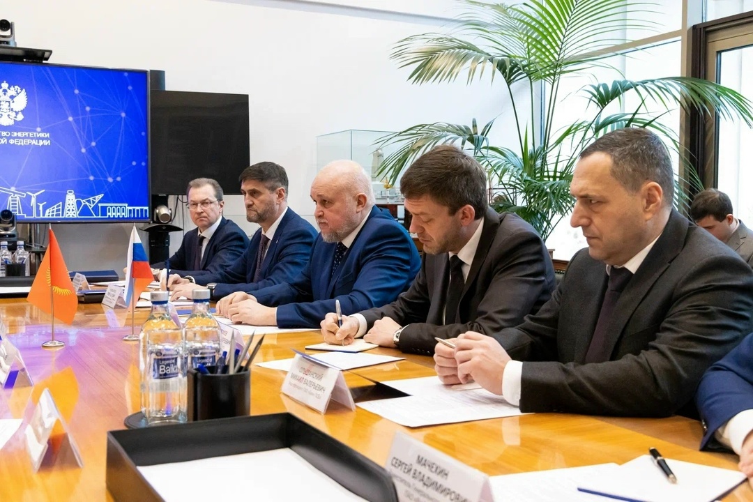 Сергей Цивилев провел рабочую встречу с Первым вице-премьер-министром Кыргызской Республики Данияром Амангельдиевым и Министром энергетики Кыргызской…