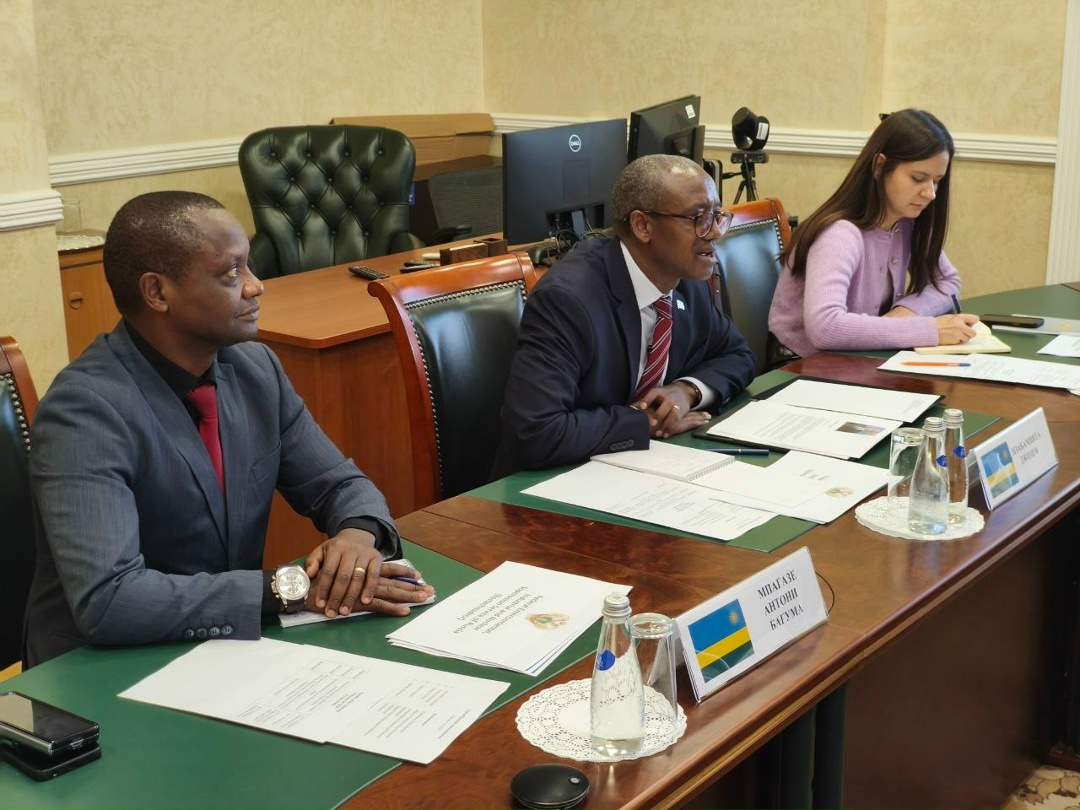 Руководитель Ростехнадзора Александр Трембицкий провёл встречу с Послом Республики Руанда в Российской Федерации Джозефом Нзабамвитой