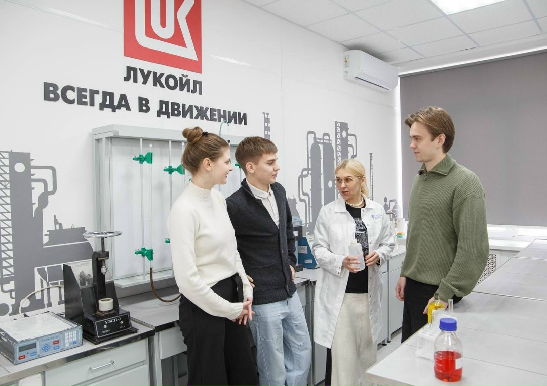 При поддержке ЛУКОЙЛа в Волгоградском техническом университете открыты две лаборатории — органической и неорганической химии.