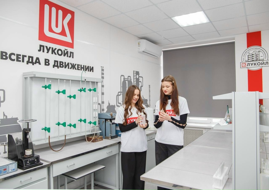 При поддержке ЛУКОЙЛа в Волгоградском техническом университете открыты две лаборатории — органической и неорганической химии.