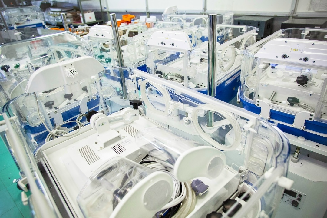 «Умные» инкубаторы от Ростеха для Петербурга