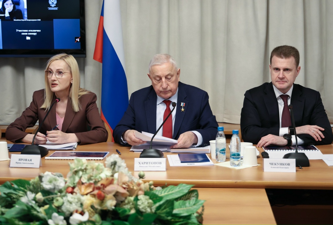 В Госдуме обсудили итоги развития Дальнего Востока за 10 лет.