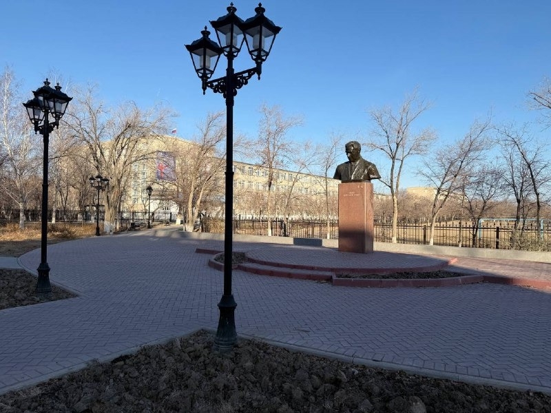 Министр строительства и ЖКХ РФ Ирек Файзуллин провел рабочую встречу с Главой администрации города Байконур Константином Бусыгиным