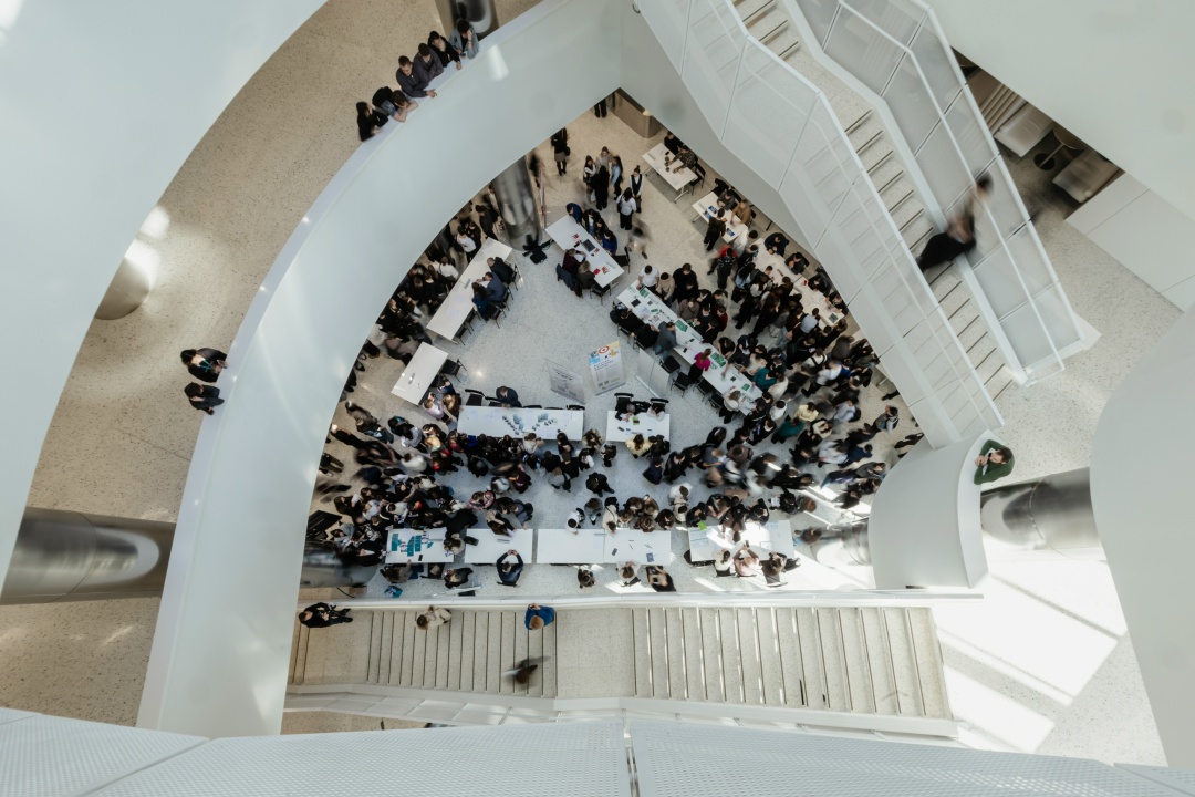 От пары до карьеры в Татнефти Сегодня в Высшей школе нефти стартовал Форум студентов Татнефти. Мероприятие стало мостом между вузом и производством