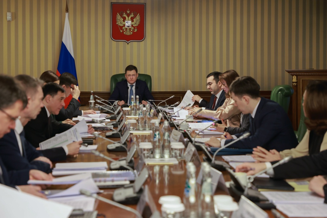 Александр Новак провел заседание по повышению устойчивости финансового сектора и отдельных отраслей экономики.