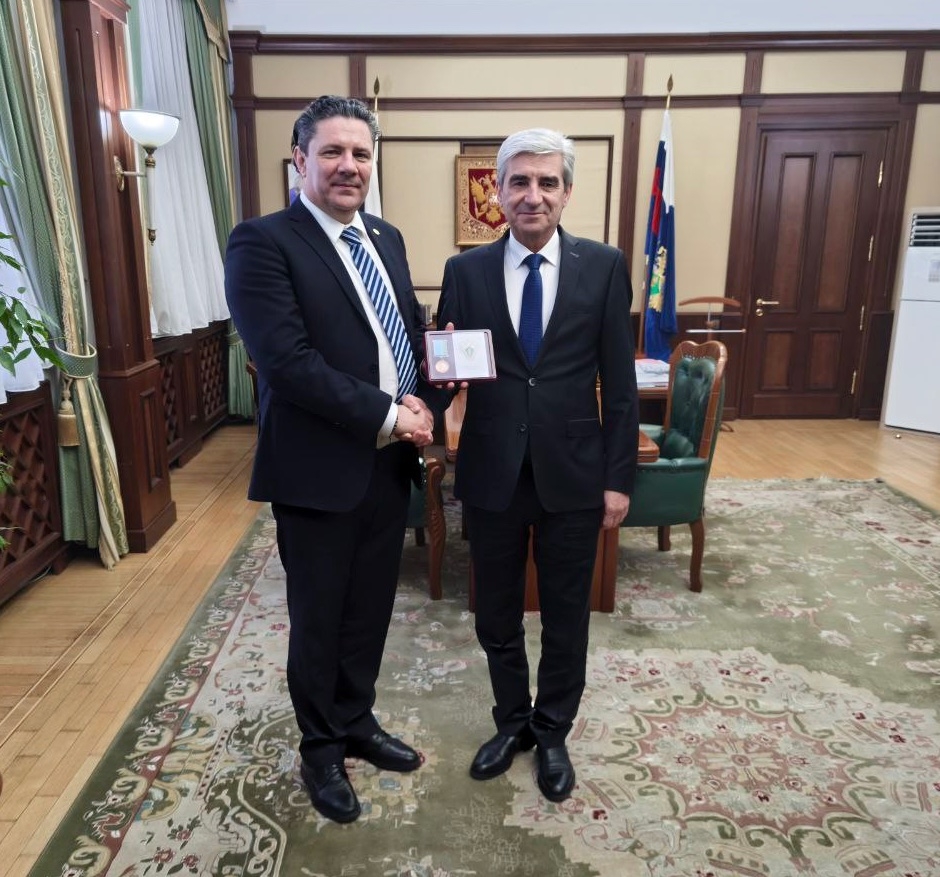 Руководитель Федеральной службы по экологическому, технологическому и атомному надзору Александр Трембицкий встретился с Директором Запорожской атомной…