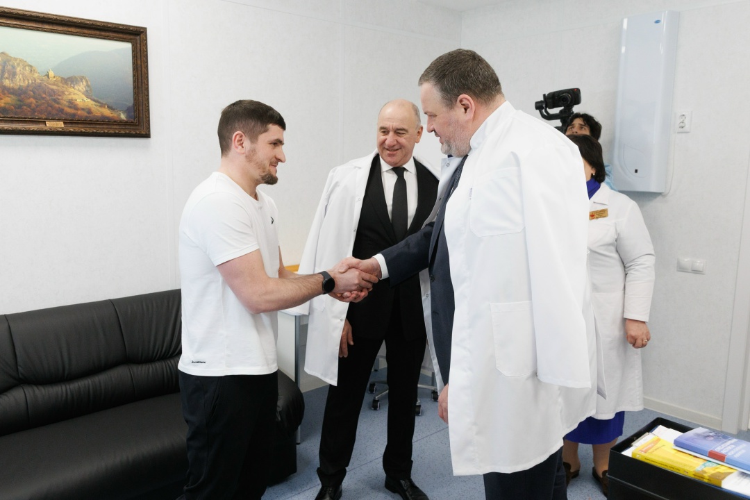 Антон Котяков принял участие в открытии центра реабилитации для участников специальной военной операции в Карачаево-Черкесии.