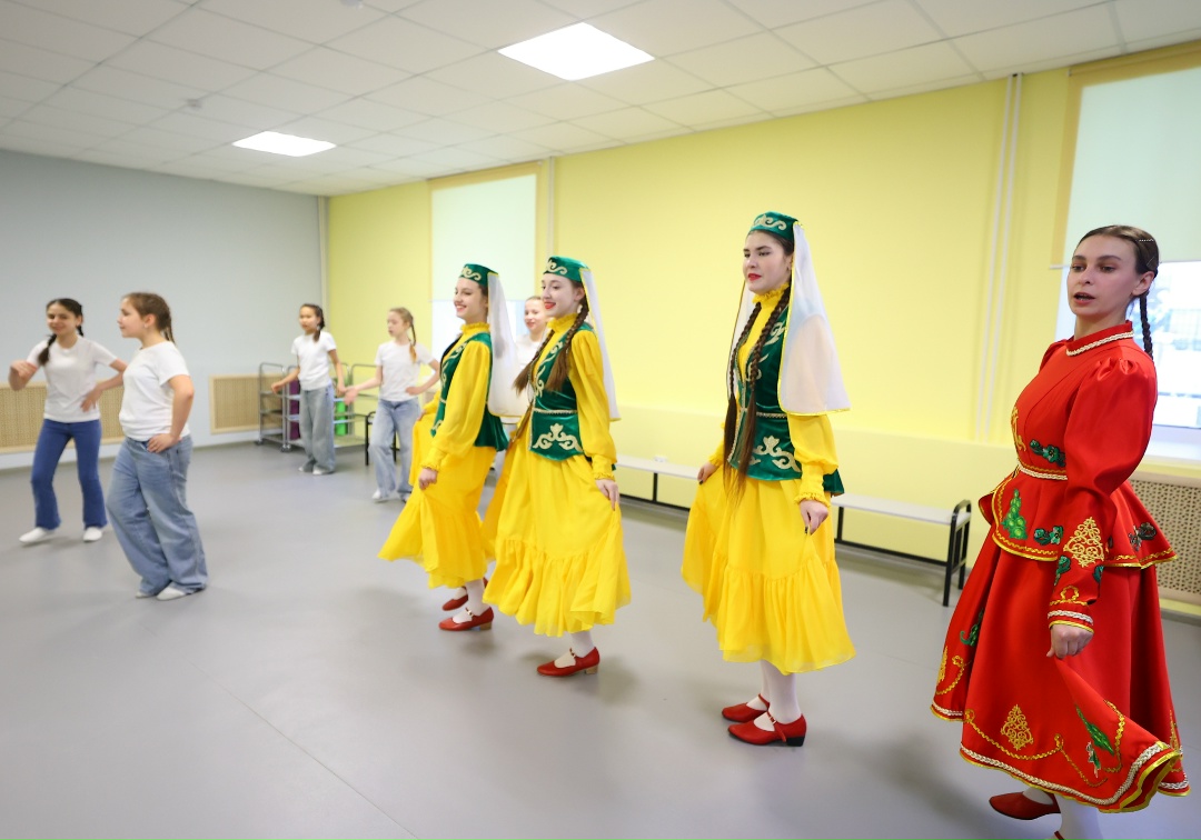 В поселке Нижний Куранах после капитального ремонта открылась Детская школа искусств.