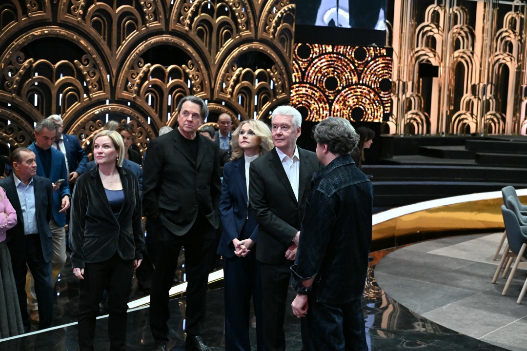 Киностудия им. М.Горького расширилась новыми павильонами.