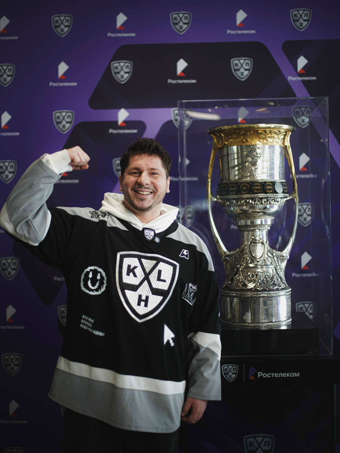 Ярославль, спасибо за этот день! Полные трибуны эмоций, сотни искренних улыбок болельщиков, автограф-сессия с олимпийским чемпионом Сергеем Светловым и главный…