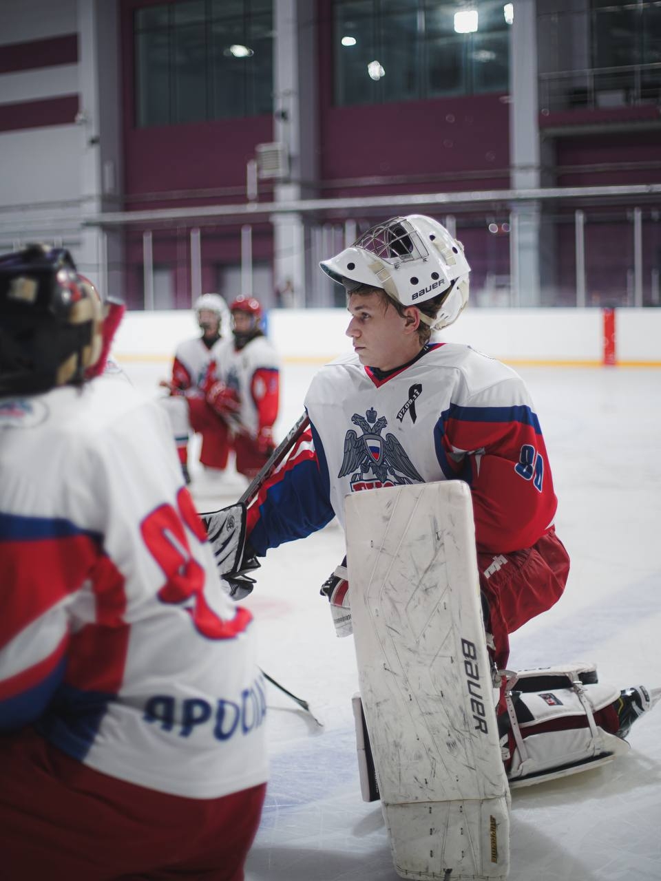 Ярославль, спасибо за этот день! Полные трибуны эмоций, сотни искренних улыбок болельщиков, автограф-сессия с олимпийским чемпионом Сергеем Светловым и главный…