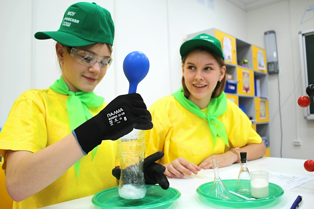 НАСЛЕДНИКИ МЕНДЕЛЕЕВА Амурские газопереработчики выступили экспертами игры «Наследники Менделеева»