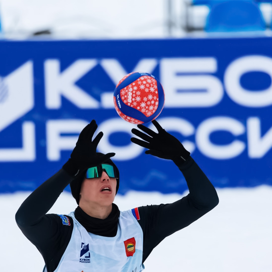 Жара, золотой песок и натянутая сетка – стандартный набор для пляжного волейбола