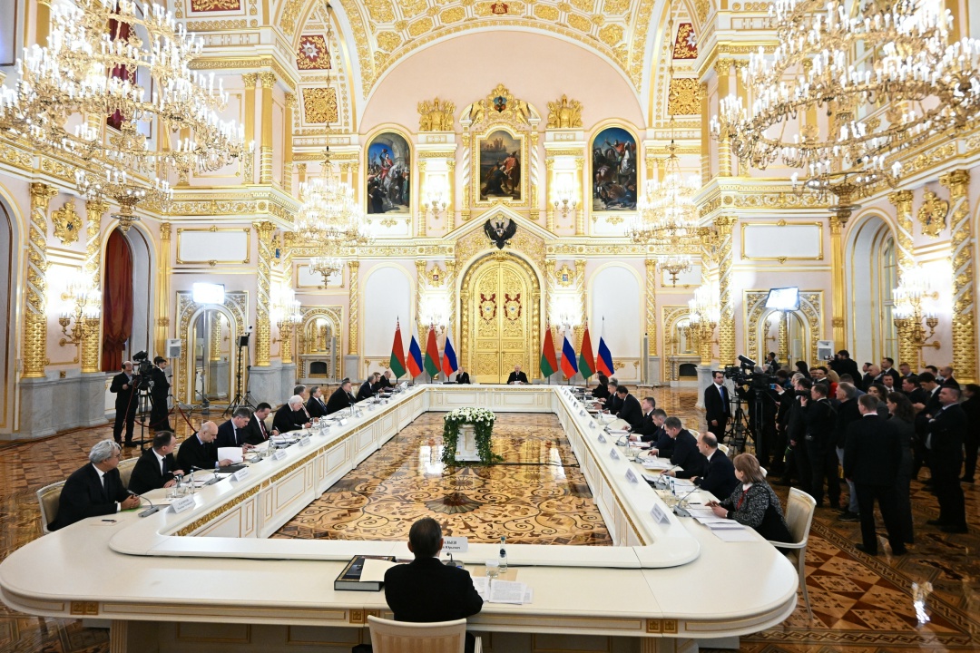 В Большом Кремлёвском дворце состоялось заседание Высшего Государственного Совета Союзного государства, в котором приняли участие Президент России Владимир…