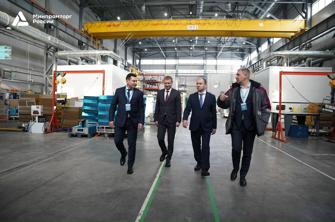 Статс-секретарь – заместитель Министра промышленности и торговли Российской Федерации Роман Чекушов принял участие в церемонии закладки первого камня в…