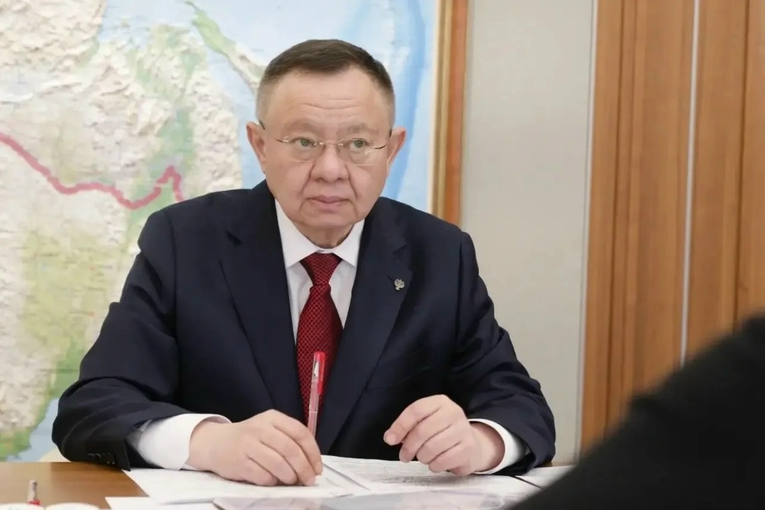 Глава Минстроя России Ирек Файзуллин провел рабочую встречу с Губернатором Псковской области Михаилом Ведерниковым