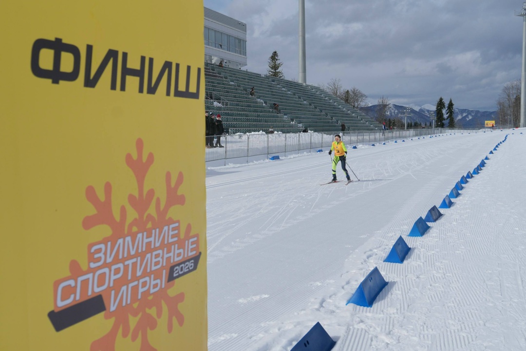 Лыжные гонки на «Зимних играх» На лыжных трассах в Сочи кипит борьба. Лучшие спортсмены-нефтяники вышли на дистанции 5 и 10 км.