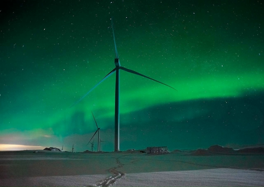 Кольской ВЭС ЛУКОЙЛа — 3 года Сегодня самый мощный в мире ветропарк за полярным кругом генерирует не только энергию, но и туристический поток.