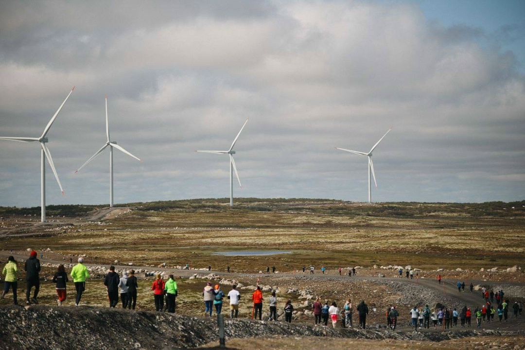 Кольской ВЭС ЛУКОЙЛа — 3 года Сегодня самый мощный в мире ветропарк за полярным кругом генерирует не только энергию, но и туристический поток.