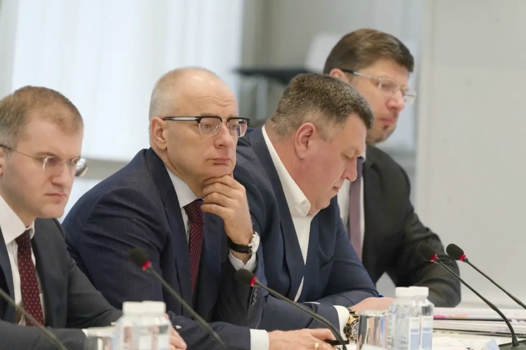 В Минстрое России прошло еженедельное оперативное совещание под председательством Министра строительства и ЖКХ РФ Ирека Файзуллина