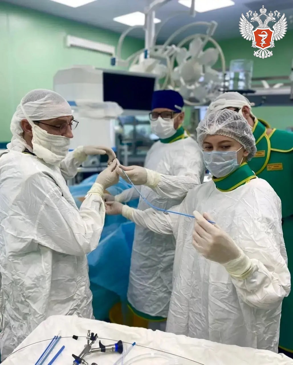 Волгоградские врачи провели высокотехнологичную операцию и сохранили почку пациента с помощью лазера