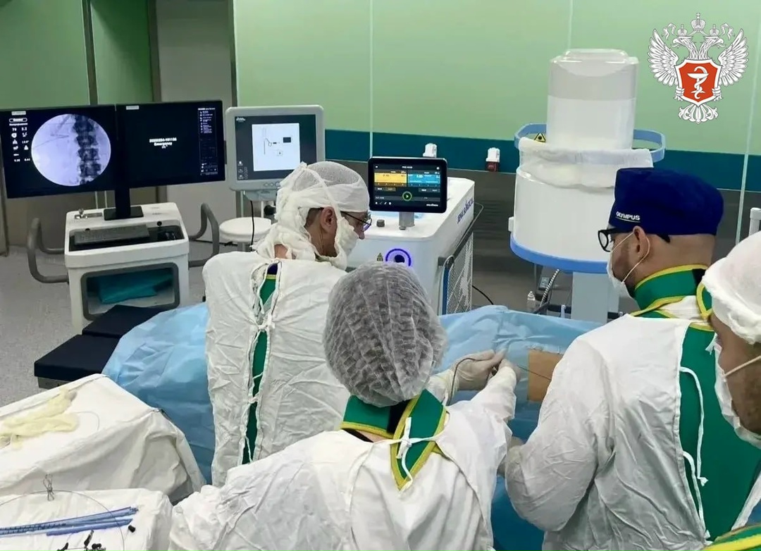 Волгоградские врачи провели высокотехнологичную операцию и сохранили почку пациента с помощью лазера