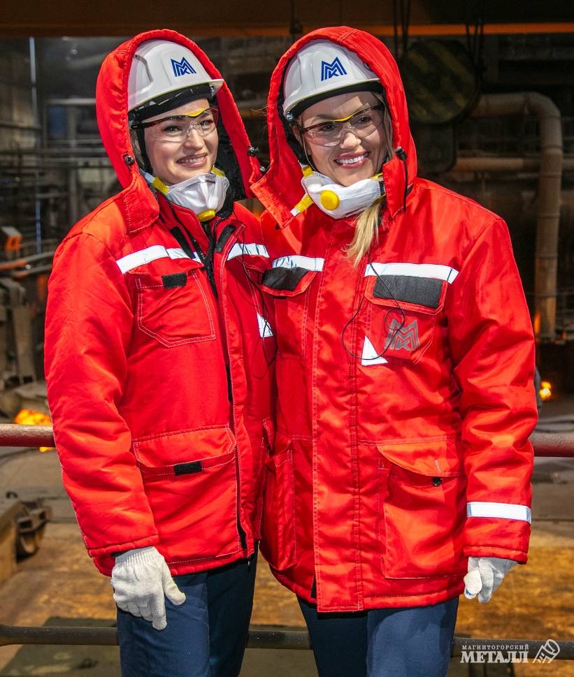 Мощь, которая вдохновляет Экскурсия на промплощадку ПАО «ММК» — давняя традиция конкурса материнства и красоты «Жемчужина»