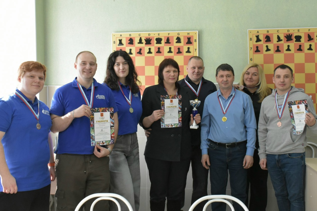 СПАРТАКИАДА ТРУДОВЫХ КОЛЛЕКТИВОВ Команда Амурского ГПЗ продолжает успешно выступать на Спартакиаде трудовых коллективов города Свободного