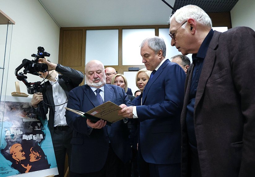 Дмитрий Чернышенко внес предложения по подготовке и проведению празднования 90-летия со дня рождения Станислава Говорухина.