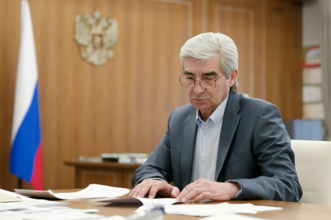 Министр строительства и ЖКХ РФ Ирек Файзуллин провел рабочую встречу с руководителем Ростехнадзора Александром Трембицким