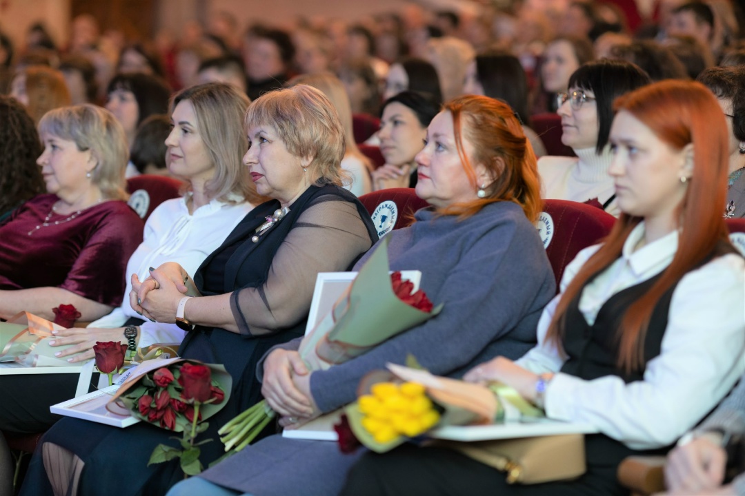 «Февромарт» – праздник для всех! Впервые мы объединили сразу два праздника в один – День защитника Отечества и 8 Марта